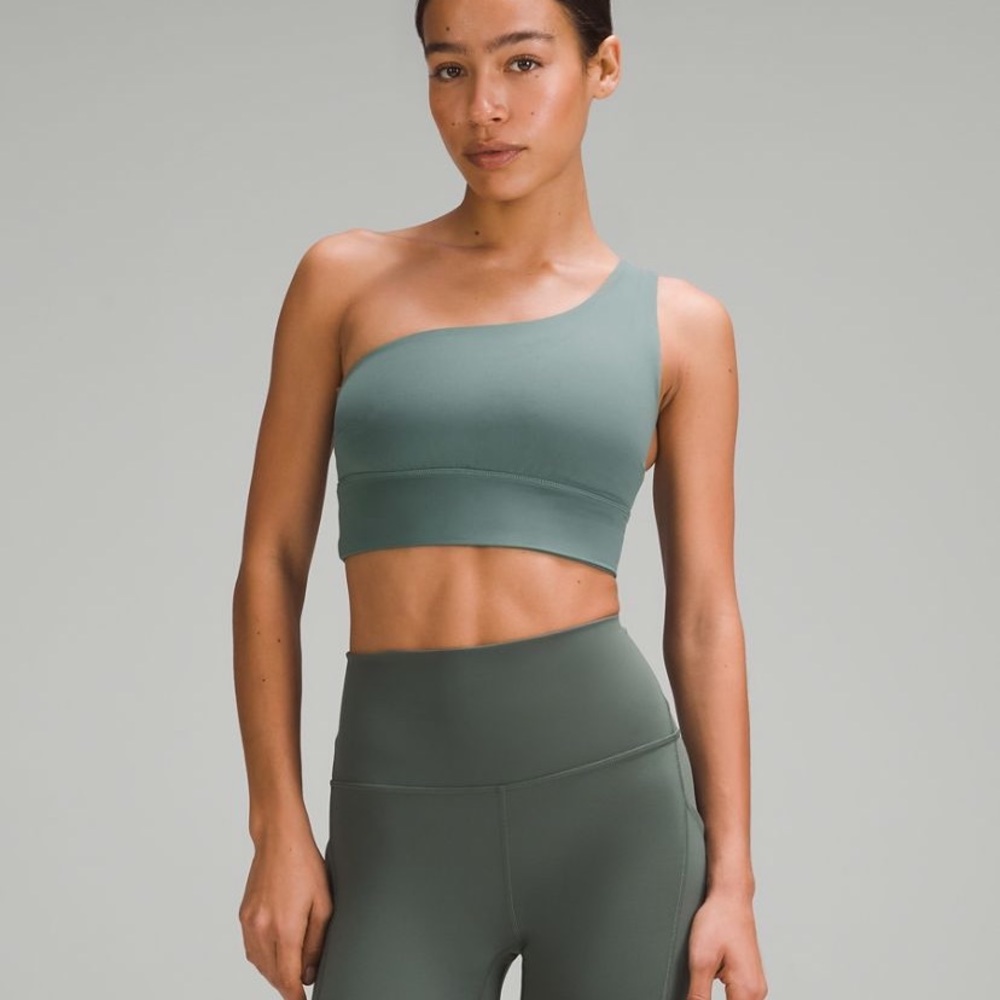 medium forrest lululem on asymmetrical, align bra (C/D)